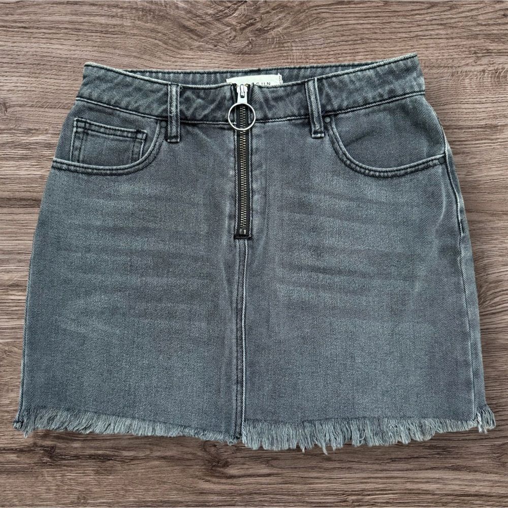 PacSun Washed Black Gray Denim Mini Skirt Frayed Hem Edgy Grunge Size 26